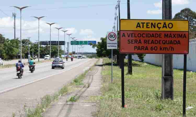 Detran-CE reduz velocidade na Avenida do Aeroporto para aumentar segurança